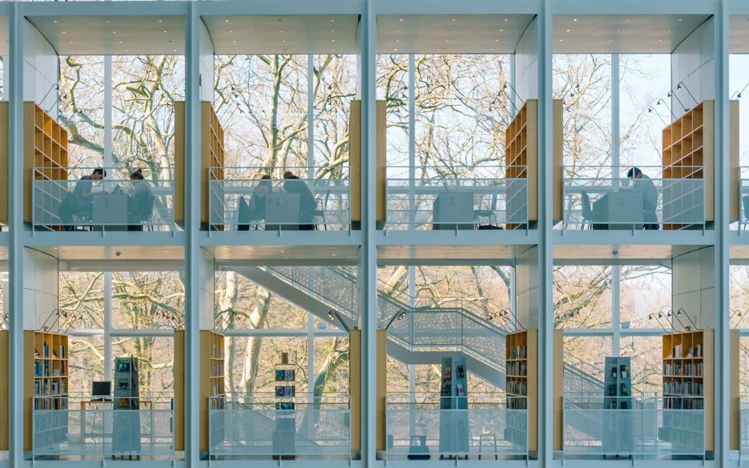 Salon : média ou plateforme ?