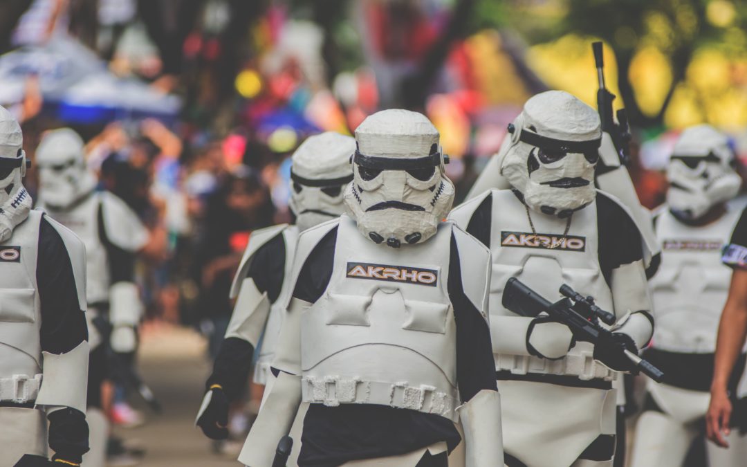 Le Salon ou Meeting politique : quels codes pour fédérer une communauté ?